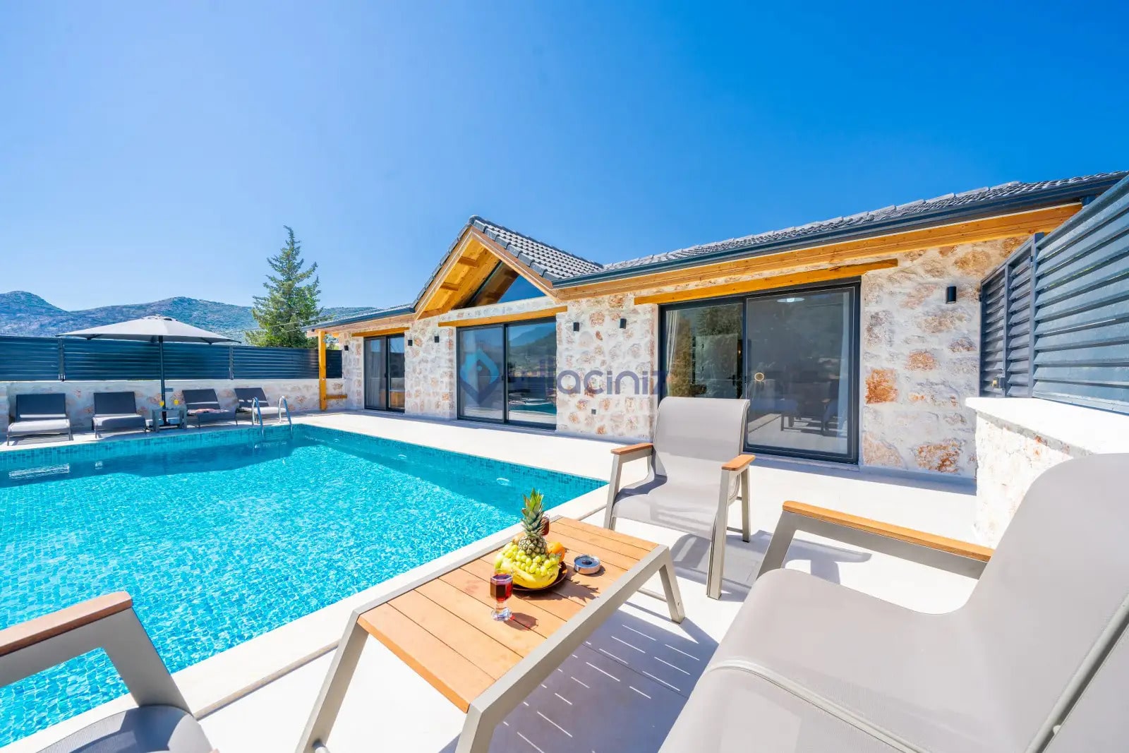Muhafazakar Villa Tatili