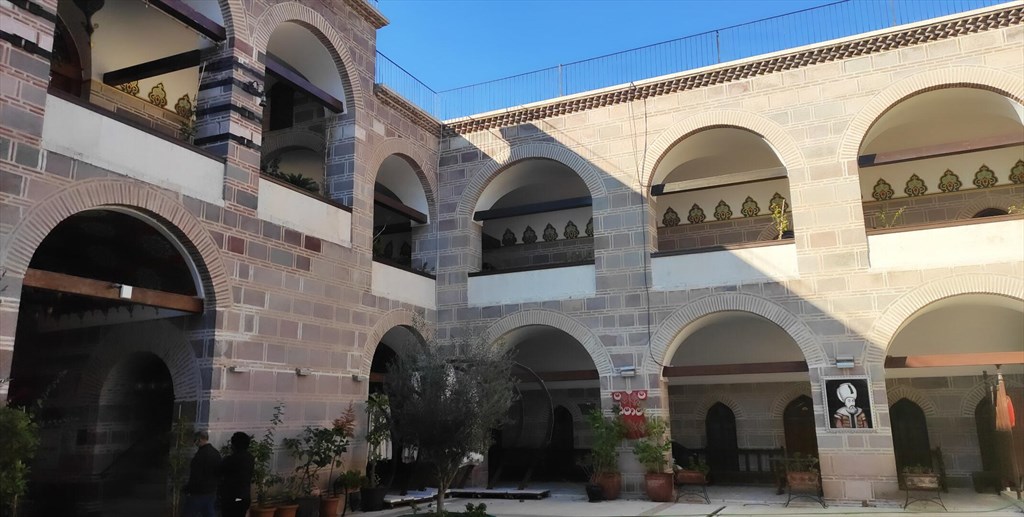 Tarihi Kervansaray